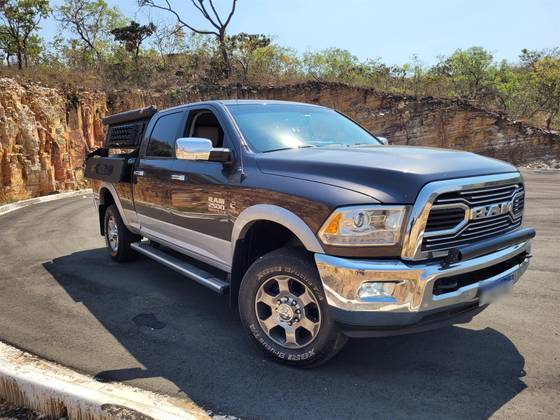 RAM 2500 6.7 LARAMIE 4X4 CD I6 TURBO DIESEL 4P AUTOMÁTICO